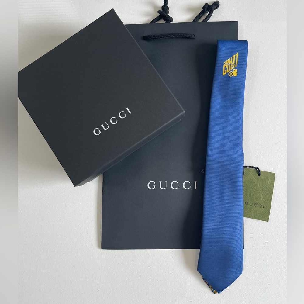 Authentic NewGucci 'Lemon Gucci' Jacquard Silk Tie - Picture 2 of 13